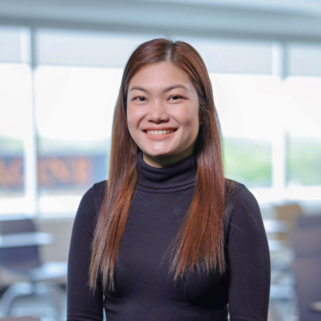 UNF Student of Master of Management - Krysia Tamaray