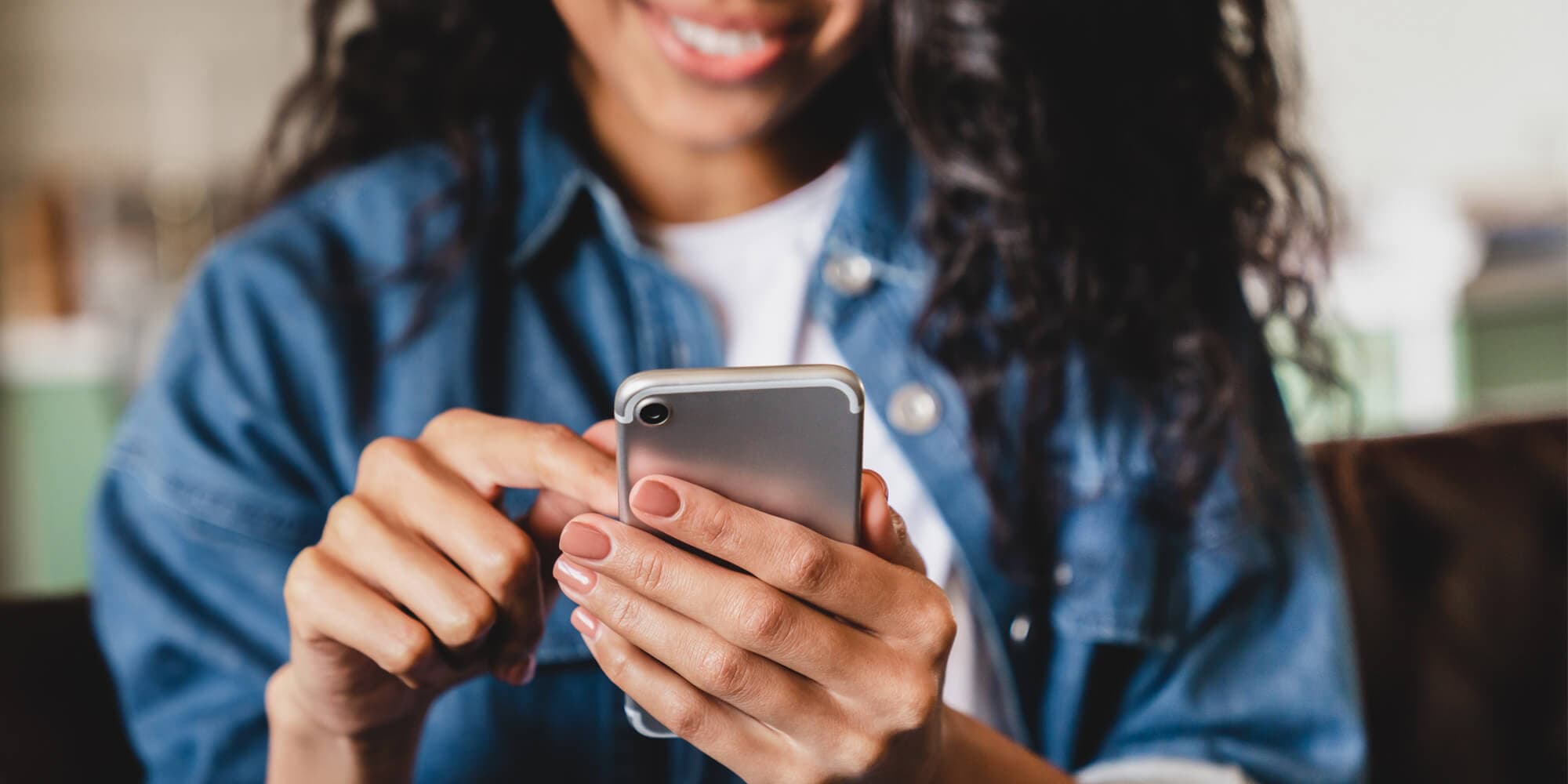 A woman using her cellphone