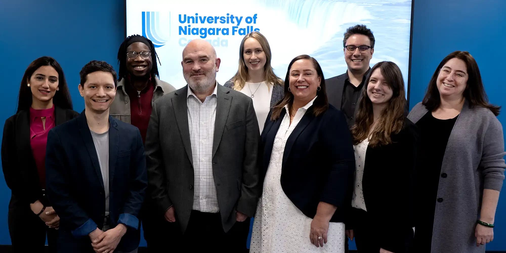 gropu shot of faculty and students