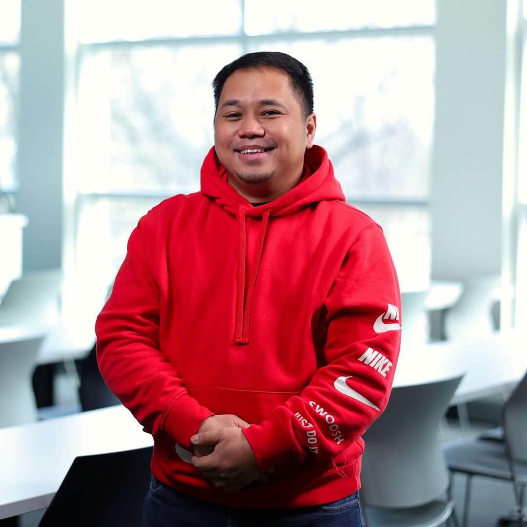 A portrait Kerwin Deniel Cabigas Vilan smiling for the camera