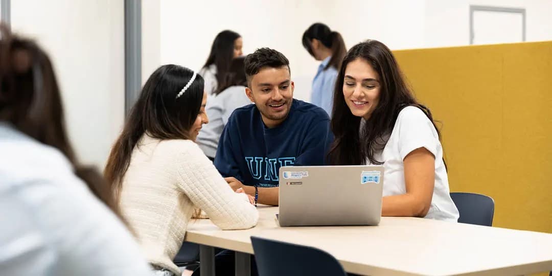 UNF Students at Commons