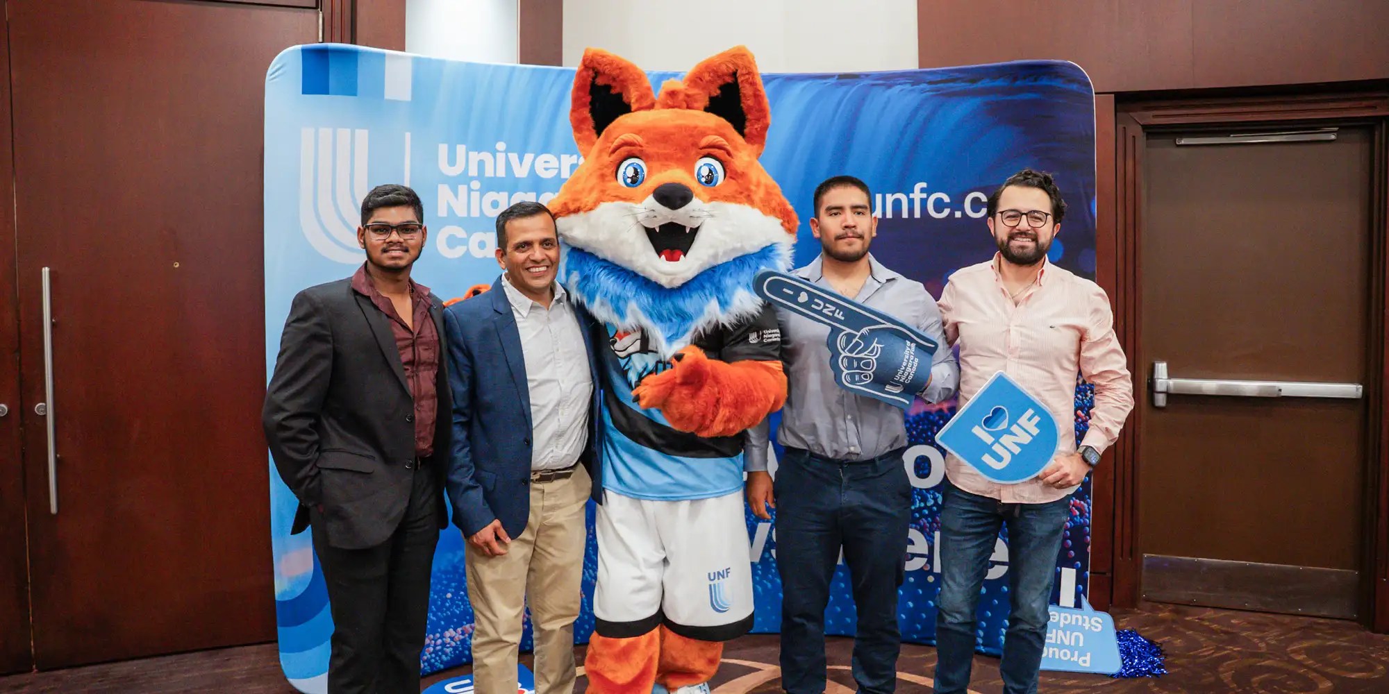 UNF students and staff with the Fox
