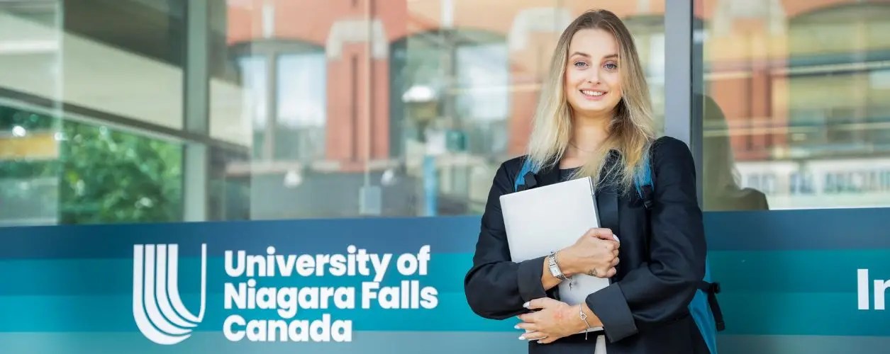 Studying online vs on campus: Which is better for you?
